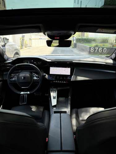 PEUGET 308 GT 1.2 TURBO MAXIMO EQUIPO UN DUEÑO