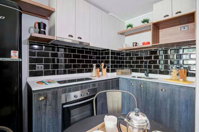 Deptos. Sin uso, a pasos de Metro Republica.