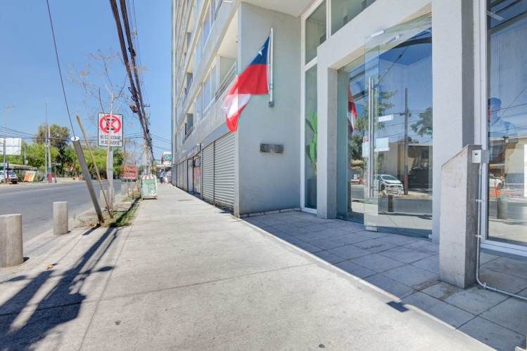 Deptos. Sin uso, a pasos de Metro Plaza Chacabuco.