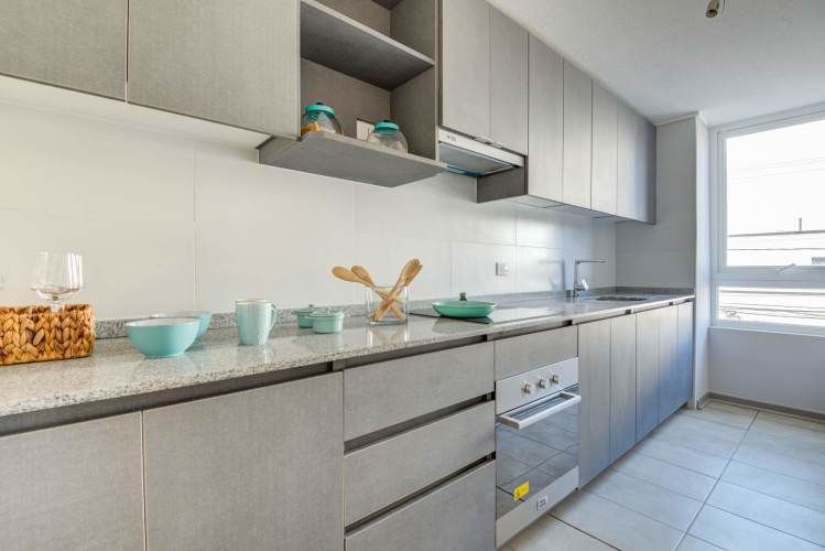 Deptos. Sin uso, a pasos de Metro Plaza Chacabuco.