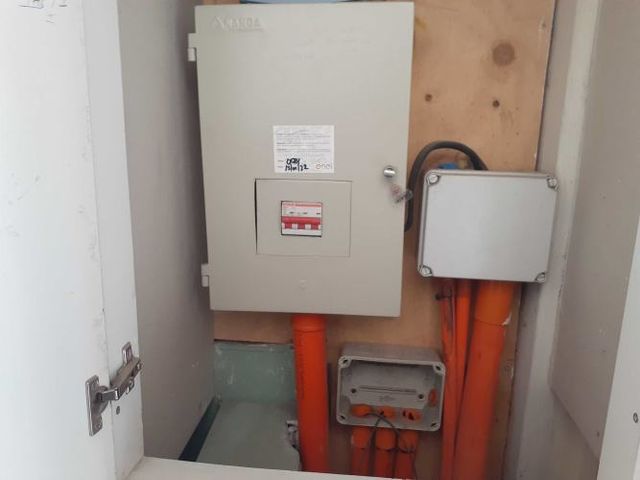 Bodega 211 mt2 en condominio. Renca (125642)