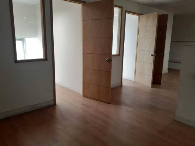 Bodega 211 mt2 en condominio. Renca (125642)