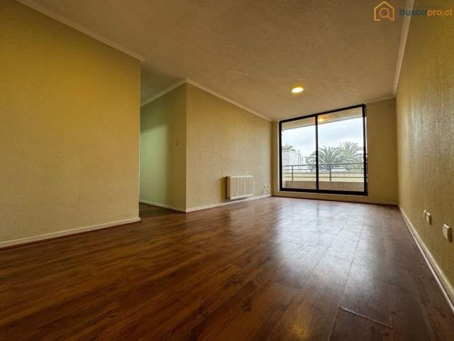 Departamento en arriendo c/ estacionamiento en San Pedro de la Paz