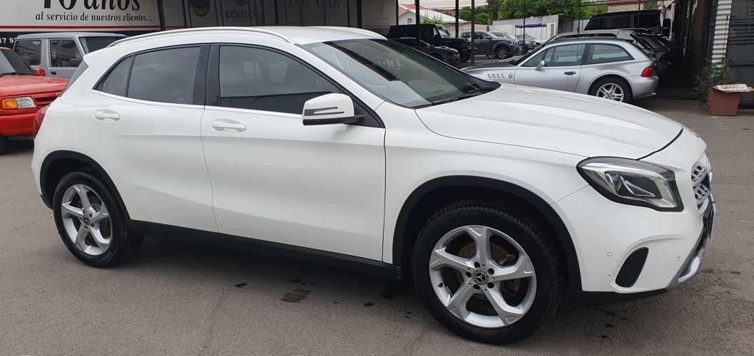 Mercedes Benz GLA200 2019