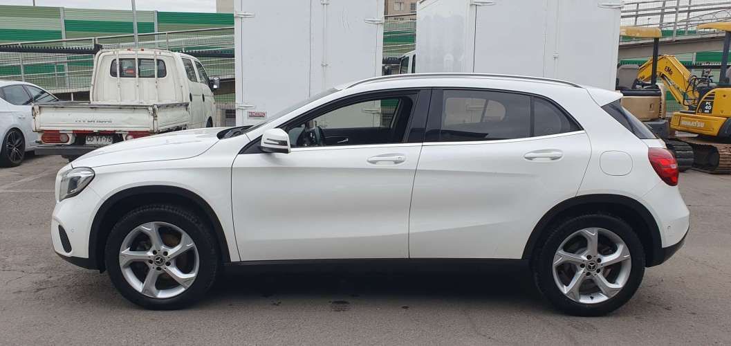 Mercedes Benz GLA200 2019