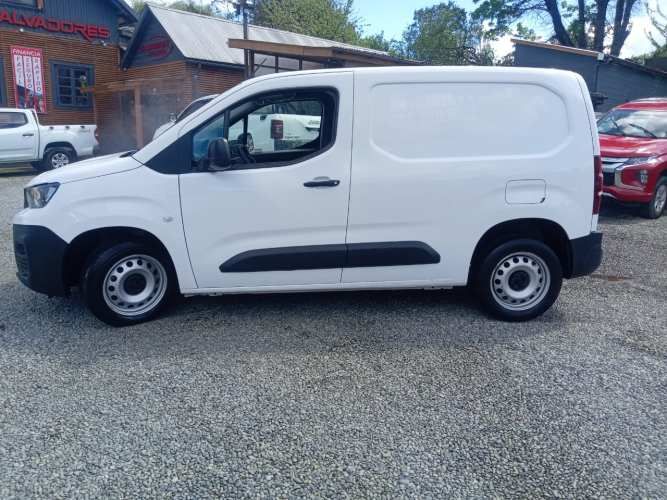 PEUGEOT PARTNER 2021