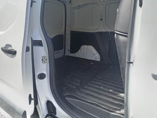 PEUGEOT PARTNER 2021