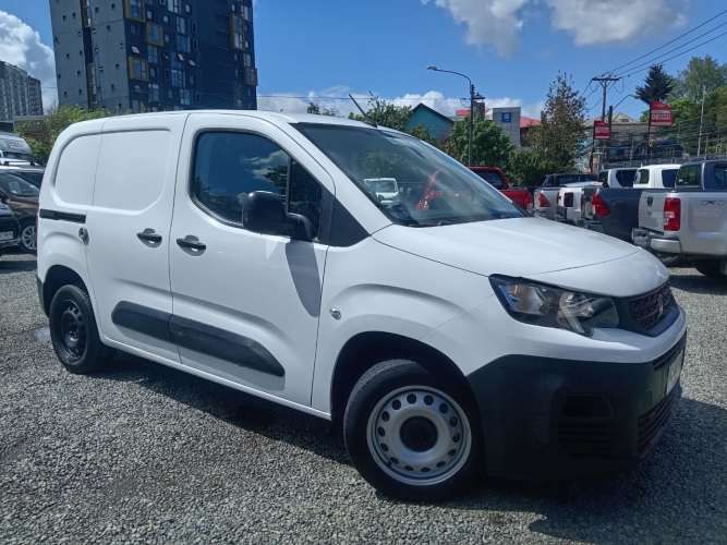 PEUGEOT PARTNER 2021