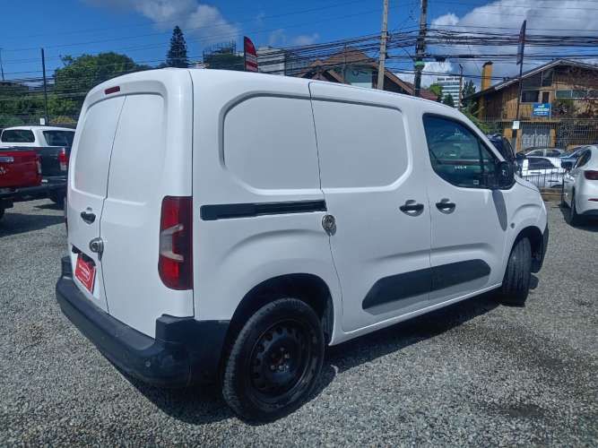 PEUGEOT PARTNER 2021