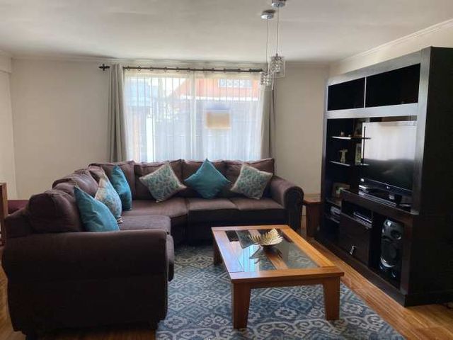 Vendo Casa Amplia y Funcional en Cerro Navia – 115 m² Construidos