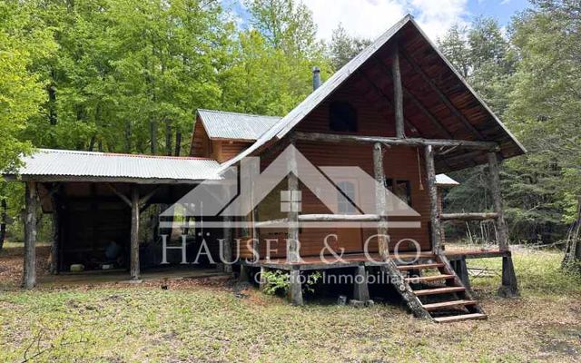 Cabaña en la montaña Palguin Alto a pasos del Parque Nacional Villarrica