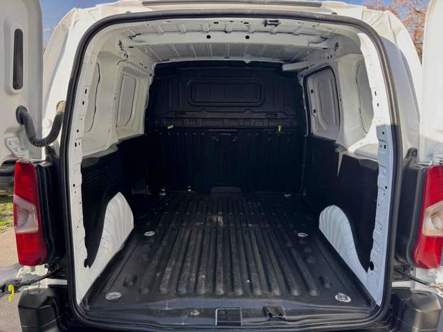 CITROËN BERLINGO DIESEL 1.5 MEC 6 VEL UNICO DUEÑO 2024