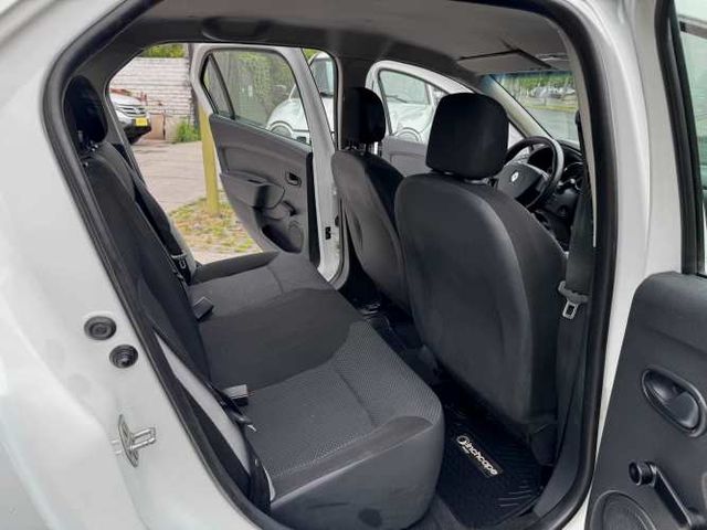 RENAULT SYMBOL EXPRESSION 1.6 MEC 2015