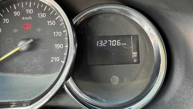 RENAULT SYMBOL EXPRESSION 1.6 MEC 2015