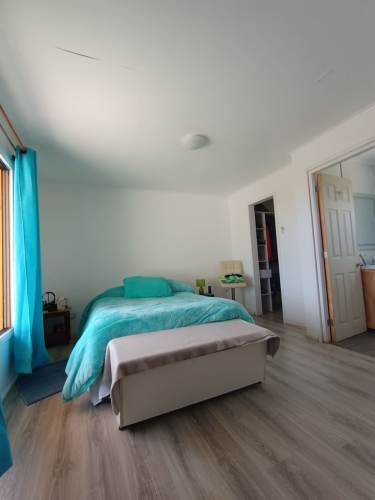 VENTA DE TERRENO CON CASA AMOBLADA