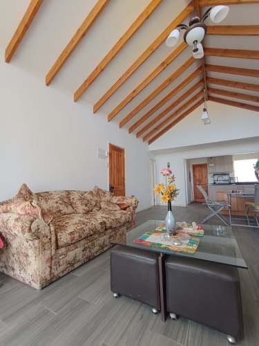 VENTA DE TERRENO CON CASA AMOBLADA