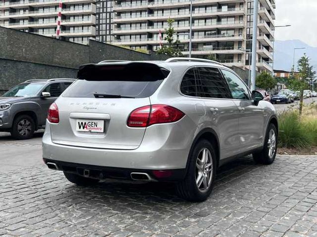 PORSCHE CAYENNE DIESEL 3.0 2014