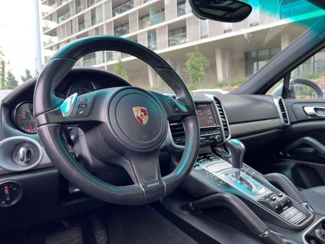 PORSCHE CAYENNE DIESEL 3.0 2014