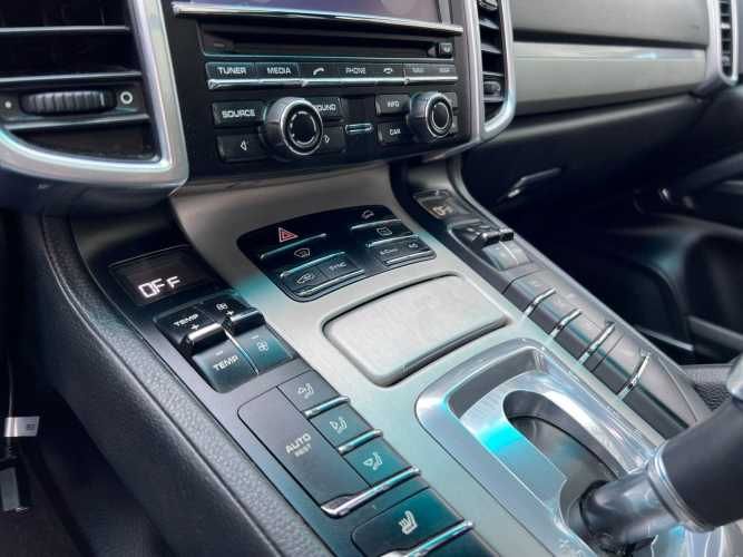 PORSCHE CAYENNE DIESEL 3.0 2014