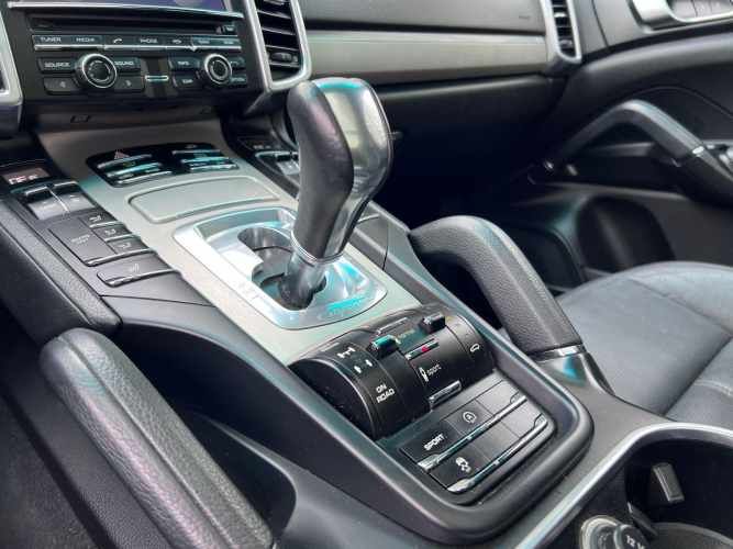 PORSCHE CAYENNE DIESEL 3.0 2014