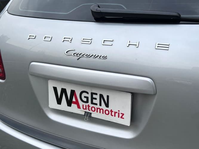 PORSCHE CAYENNE DIESEL 3.0 2014