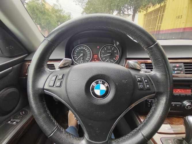 BMW 330  CIA 2009