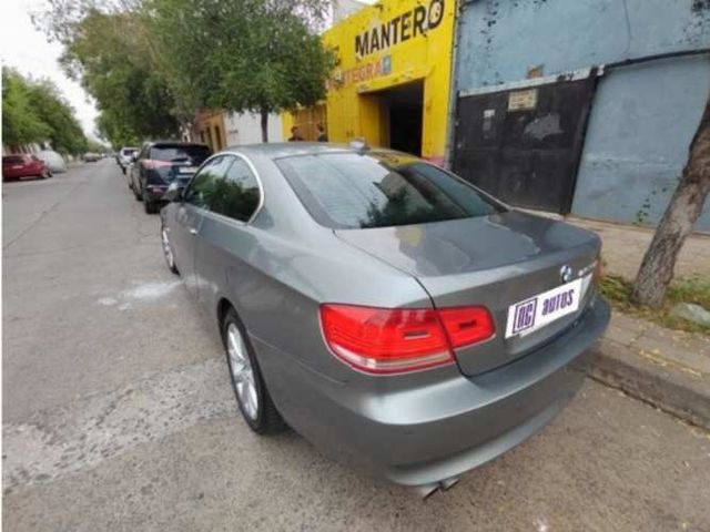 BMW 330  CIA 2009