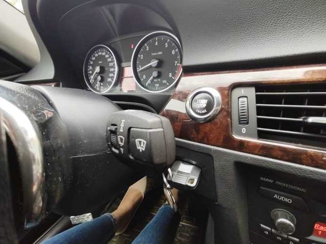 BMW 330  CIA 2009