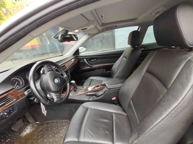 BMW 330  CIA 2009