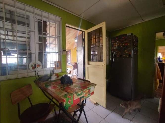 SE VENDE CASA EN VILLA ALEMANA