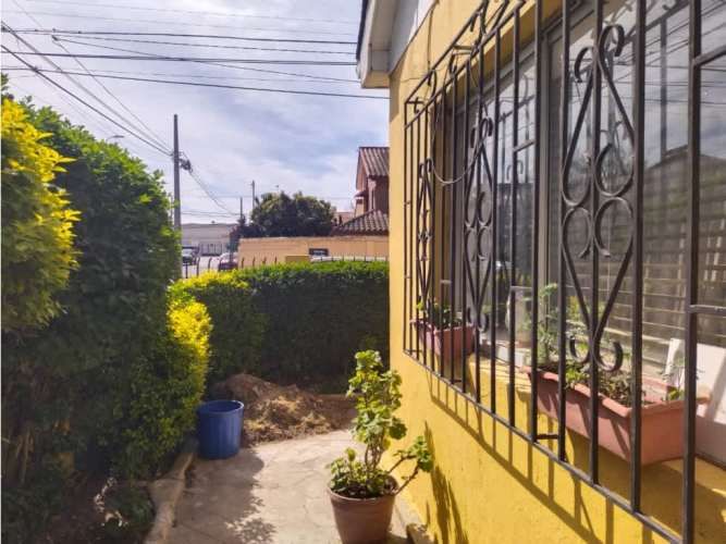 SE VENDE CASA EN VILLA ALEMANA