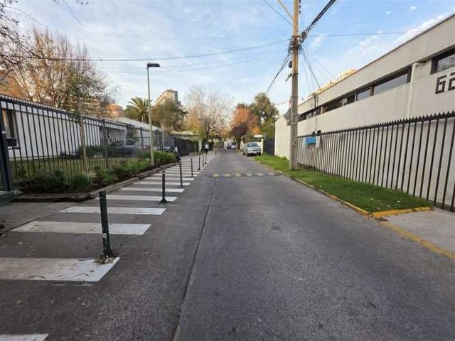 CASA Los Milagros, cerca de Mall Apumanque