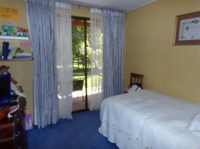 CASA CASI CON CALLE LAS DIEZ CUADRAS