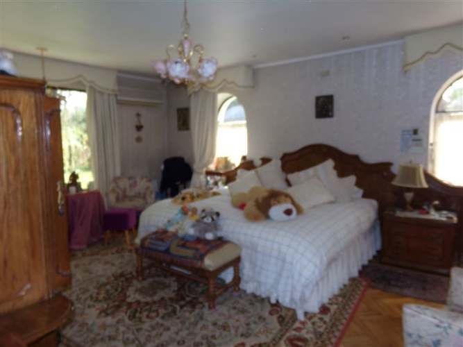 CASA CASI CON CALLE LAS DIEZ CUADRAS