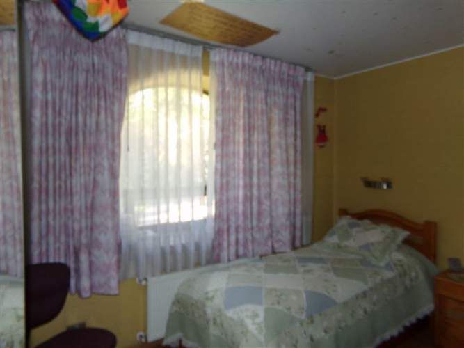 CASA CASI CON CALLE LAS DIEZ CUADRAS