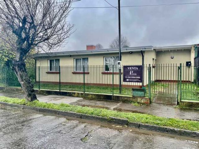ESPACIOSA CASA REMODELADA EN GRAN TERRENO