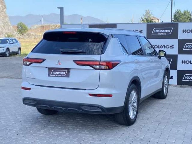 Mitsubishi Outlander 2.0 At 4x2 2022