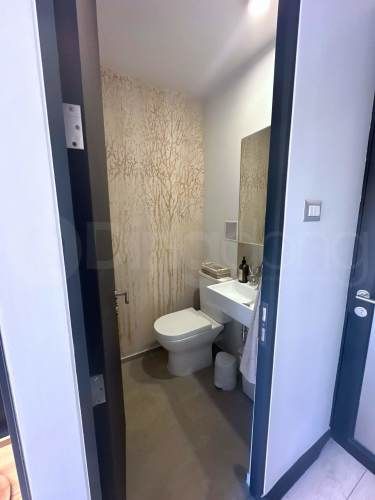 Oficina En Arriendo En Studio Work Mirando Al Parque Ecuador