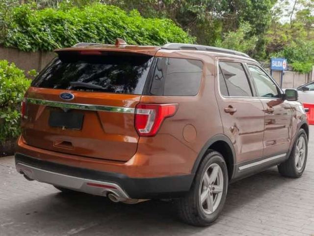 Ford Explorer Xlt 3.5 2017