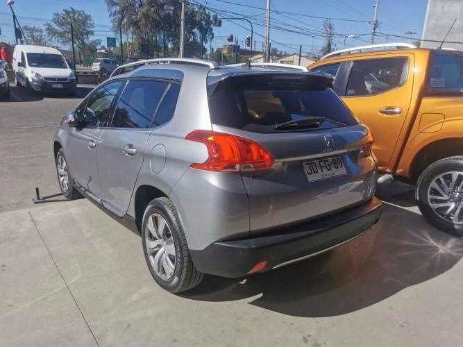 PEUGEOT 2008 2017