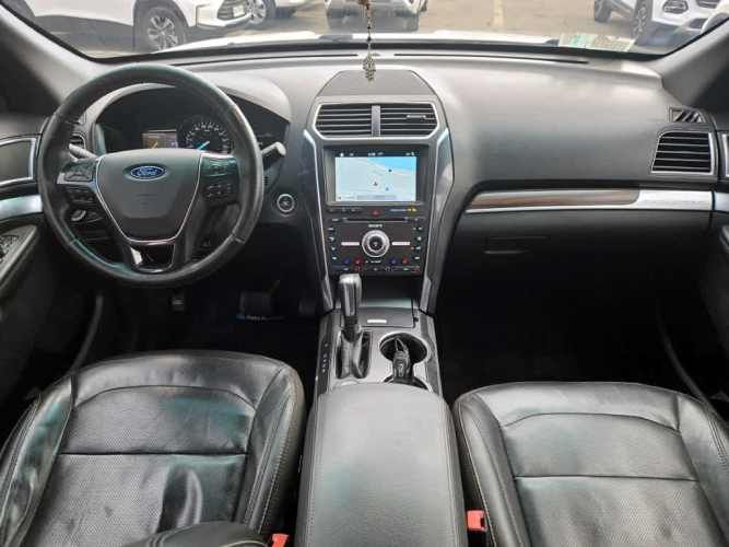 FORD EXPLORER 2017