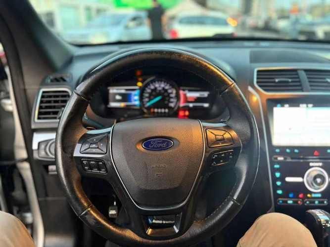 FORD EXPLORER 2017
