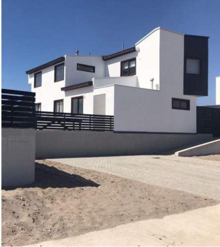 Casa en venta c/ estacionamiento en La Serena Golf