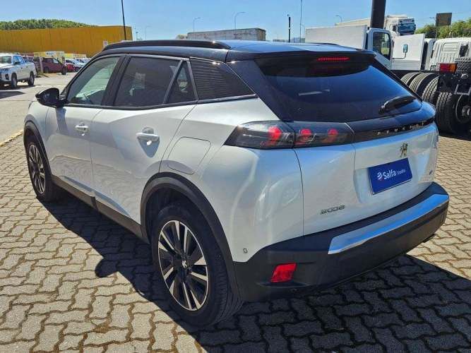 PEUGEOT 2008 2022