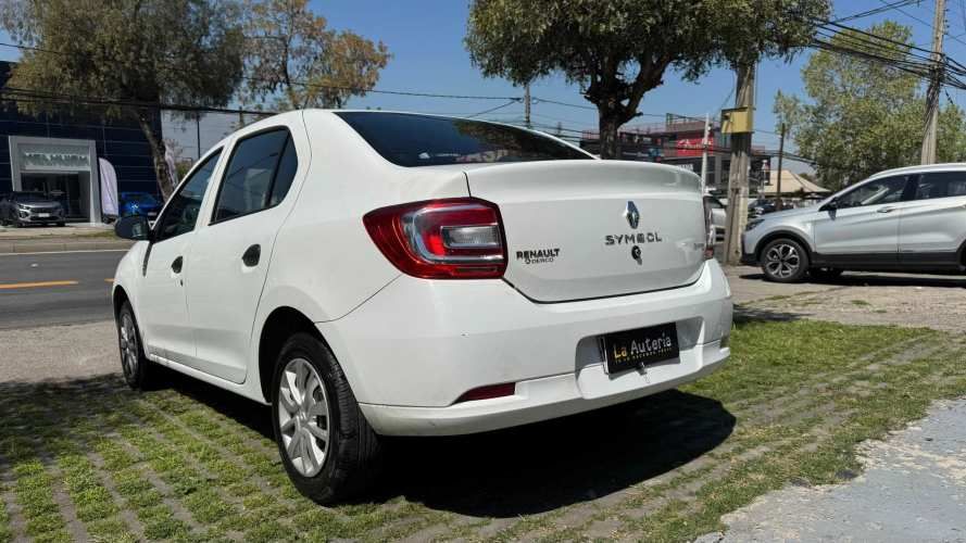 Renault Symbol  Zen 1.6 MT (2022)