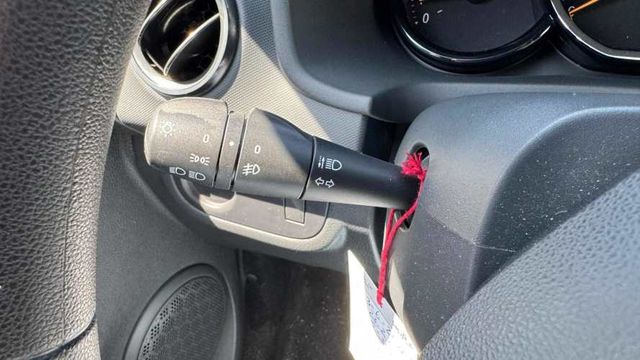 Renault Symbol  Zen 1.6 MT (2022)