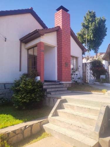 Amplia Y Hermosa Casa En Venta De 4 Dorm. En Quilpué