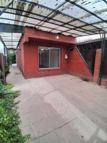Casa en venta Puente Alto Regulariza apta para subsidio. Calle del Empresario