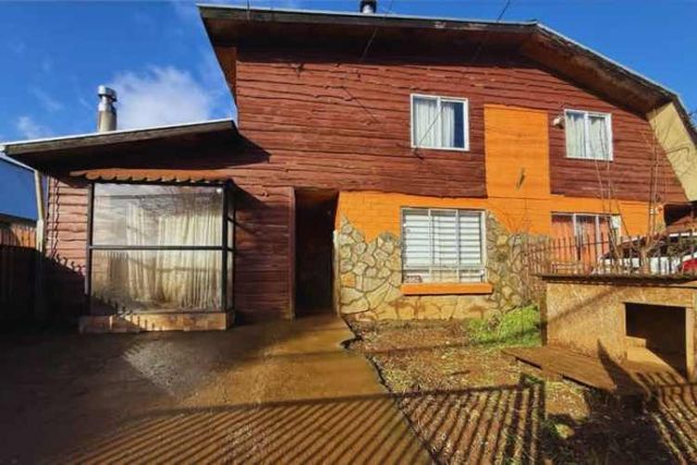 Casa AV. CIRCUNVALACIÓN SUR & AV. PEDRO MONTT