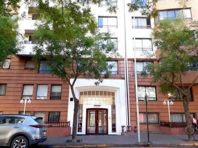Imperdible oportunidad en barrio residencial. Santiago Centro. Marín 395, 2D+2B+estac+Bod